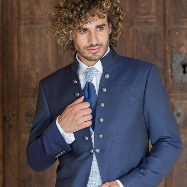 Trajes de Novio Antonaga en Murcia 2023