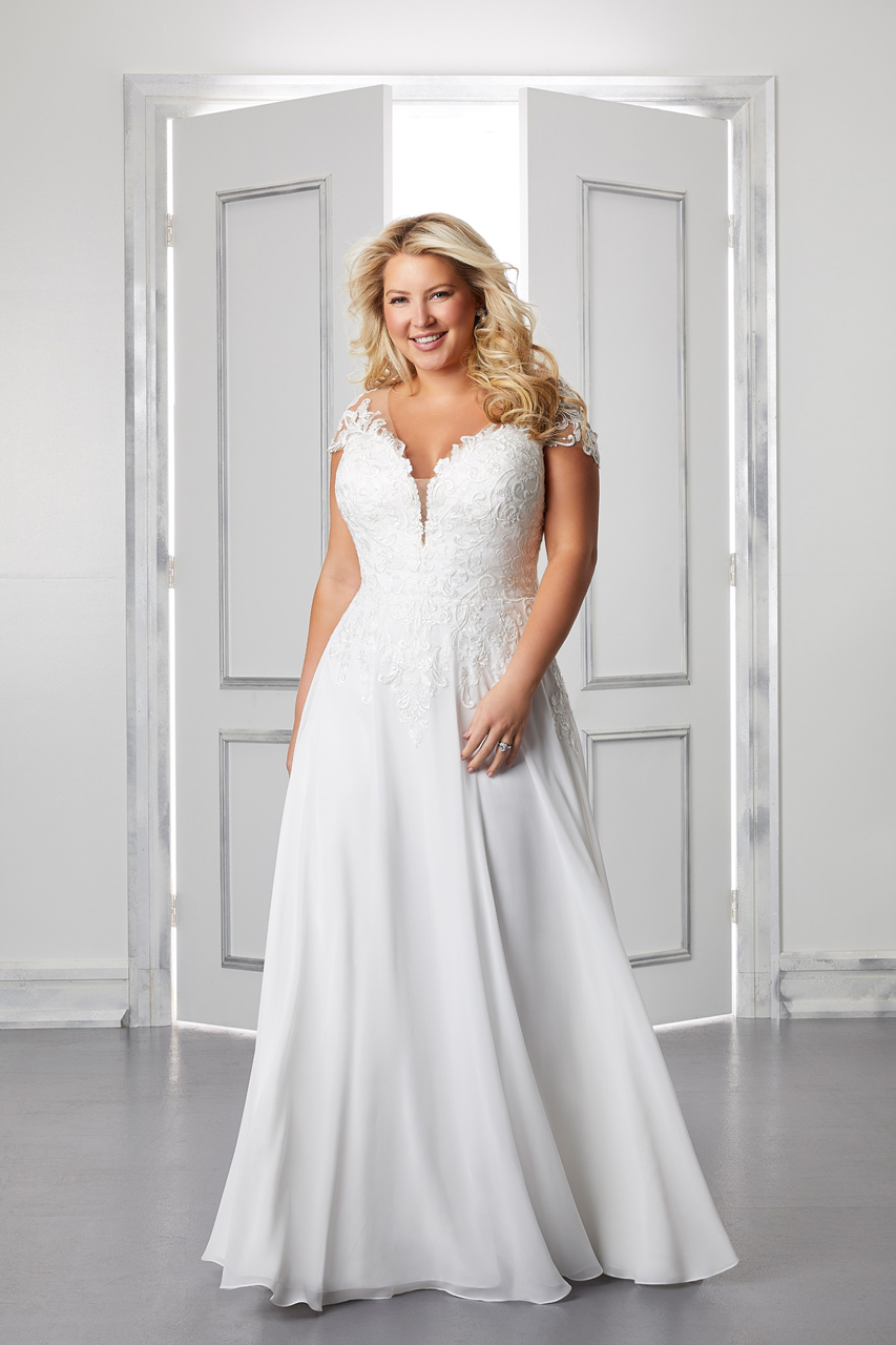 wedding dresses curvy